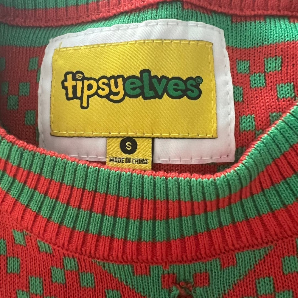 NWT Tipsy Elves Sweater Flaw Sz Small - Picture 3 of 6